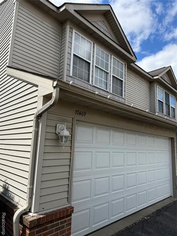 17469 Gateway Circle, Southfield, MI 48075