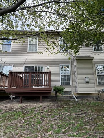 17469 Gateway Circle, Southfield, MI 48075