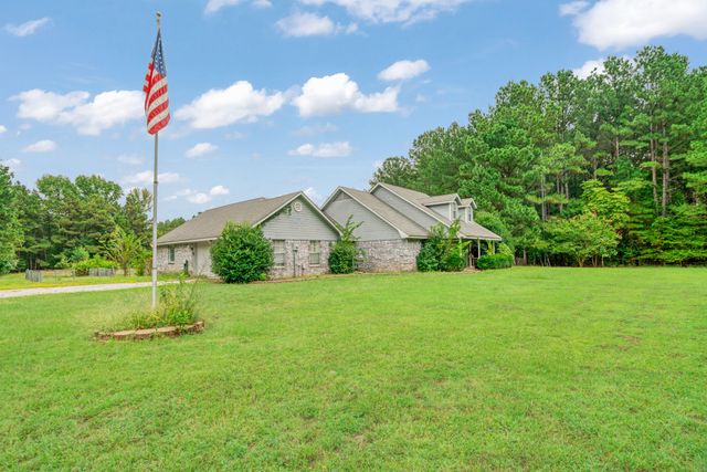 1490 Farm Road 2120, Clarksville, TX 75426