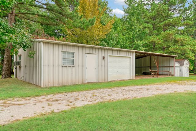 1490 Farm Road 2120, Clarksville, TX 75426