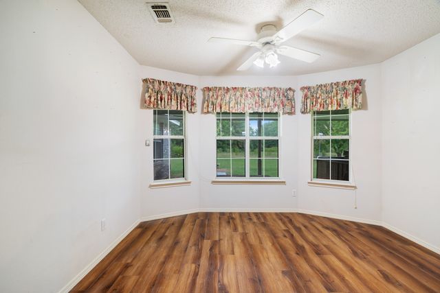 1490 Farm Road 2120, Clarksville, TX 75426