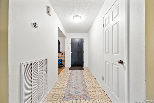 2826 PEPPERMILL RUN ST, San Antonio, TX 78231