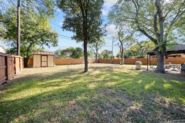 2826 PEPPERMILL RUN ST, San Antonio, TX 78231