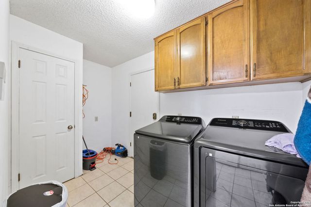2826 PEPPERMILL RUN ST, San Antonio, TX 78231