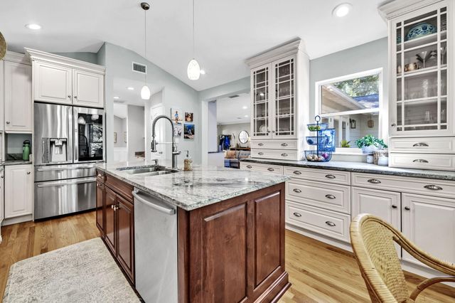 32 SE Bay Drive, Fort Walton Beach, FL 32548