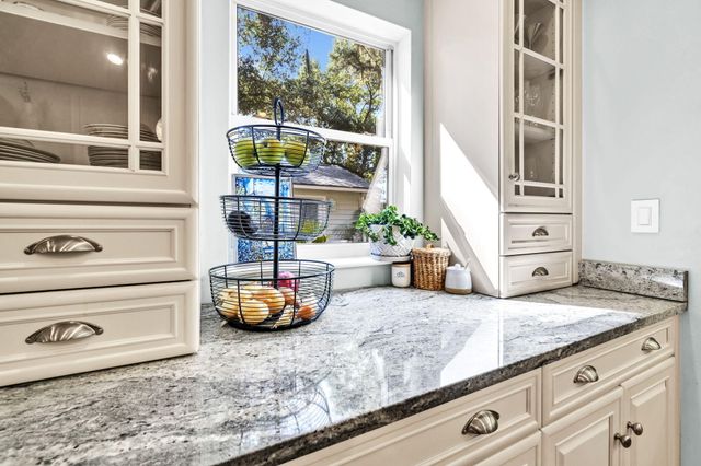 32 SE Bay Drive, Fort Walton Beach, FL 32548