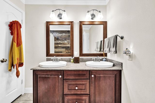 32 SE Bay Drive, Fort Walton Beach, FL 32548