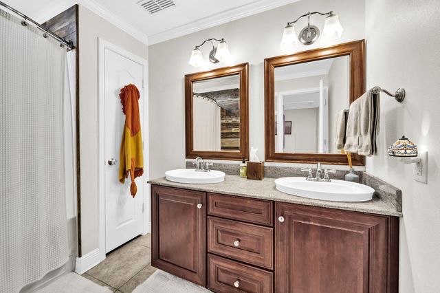 32 SE Bay Drive, Fort Walton Beach, FL 32548