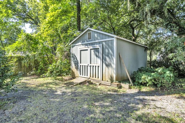32 SE Bay Drive, Fort Walton Beach, FL 32548