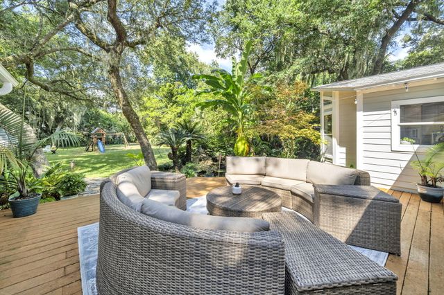 32 SE Bay Drive, Fort Walton Beach, FL 32548