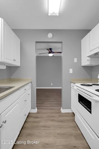 8 Dupont Way APT 1, Louisville, KY 40207