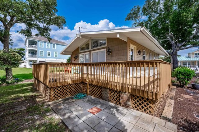 1307 Holly Dr., North Myrtle Beach, SC 29582