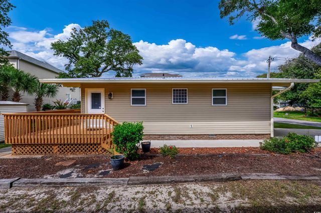 1307 Holly Dr., North Myrtle Beach, SC 29582