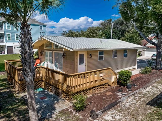1307 Holly Dr., North Myrtle Beach, SC 29582