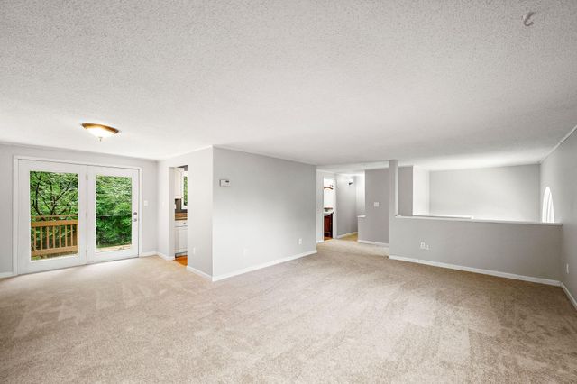 5200 Greenwood Circle, Excelsior, MN 55331