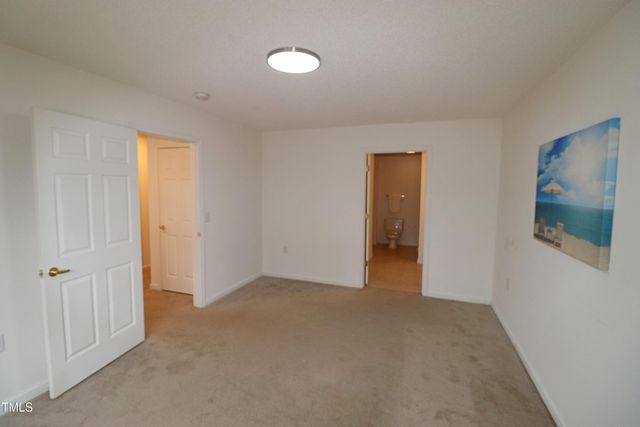 2530 Friedland Place 104, Raleigh, NC 27617