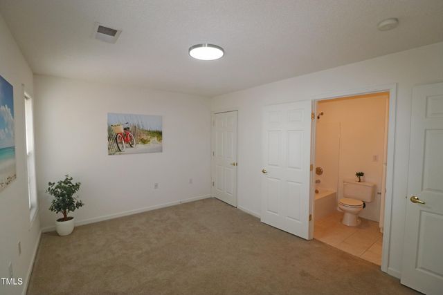 2530 Friedland Place 104, Raleigh, NC 27617