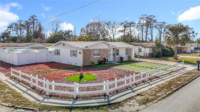 4612 FLORA AVENUE, Holiday, FL 34690