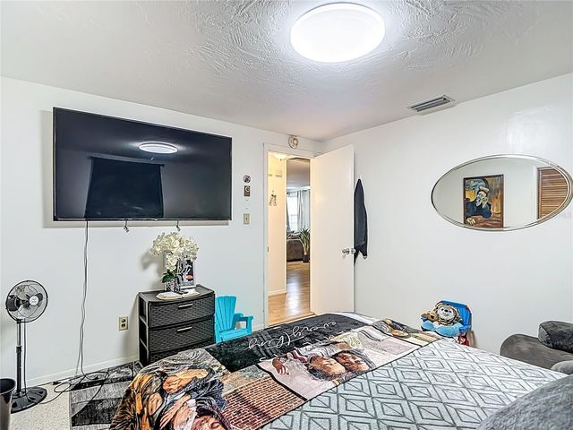 4612 FLORA AVENUE, Holiday, FL 34690