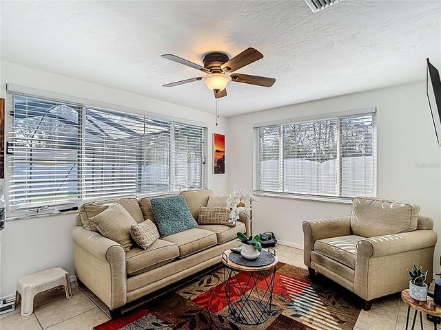 4612 FLORA AVENUE, Holiday, FL 34690