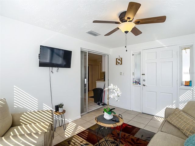 4612 FLORA AVENUE, Holiday, FL 34690