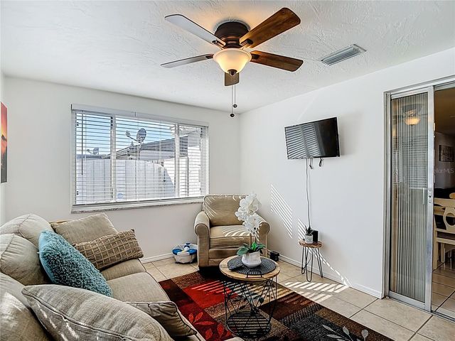 4612 FLORA AVENUE, Holiday, FL 34690