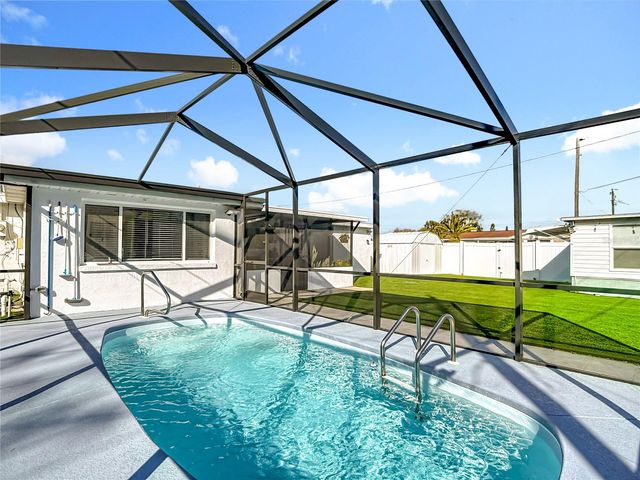 4612 FLORA AVENUE, Holiday, FL 34690