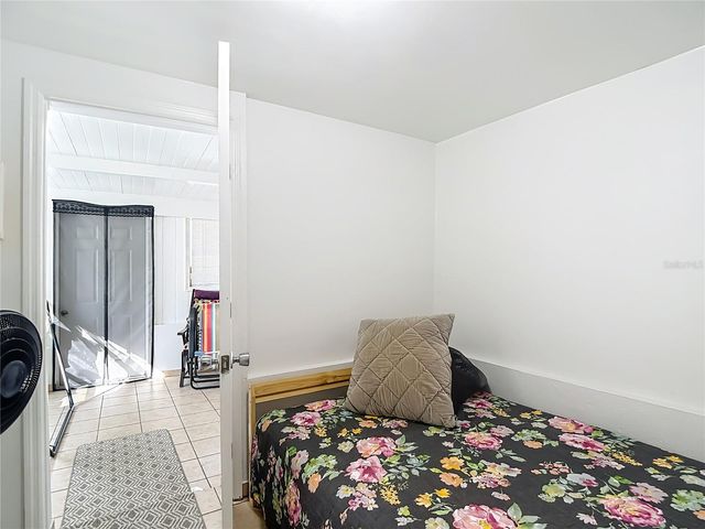 4612 FLORA AVENUE, Holiday, FL 34690