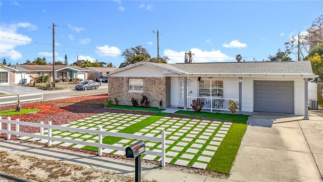 4612 FLORA AVENUE, Holiday, FL 34690