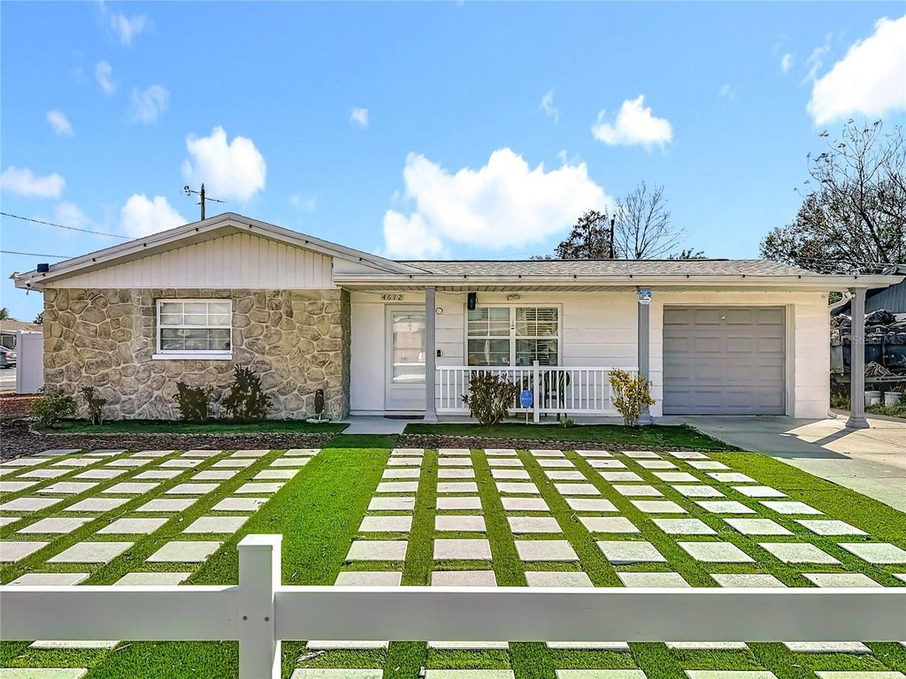 4612 FLORA AVENUE, Holiday, FL 34690