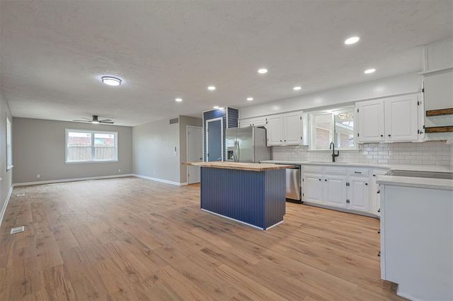 2501 Brentwood Drive, Norman, OK 73069