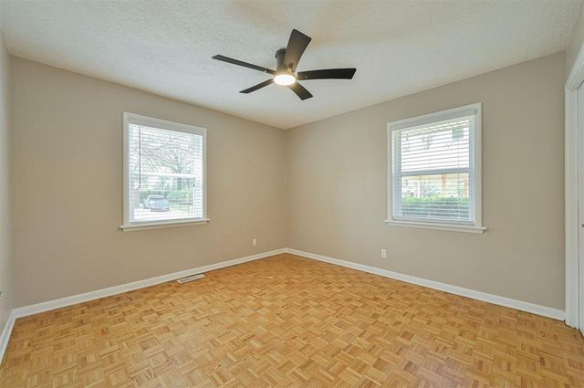 2501 Brentwood Drive, Norman, OK 73069