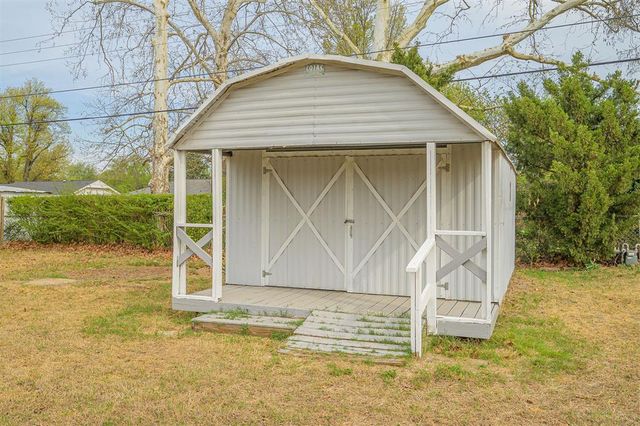 2501 Brentwood Drive, Norman, OK 73069