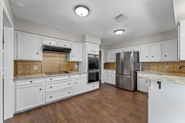 7731 Quail Meadow Drive, Houston, TX 77071