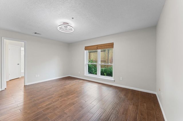 7731 Quail Meadow Drive, Houston, TX 77071