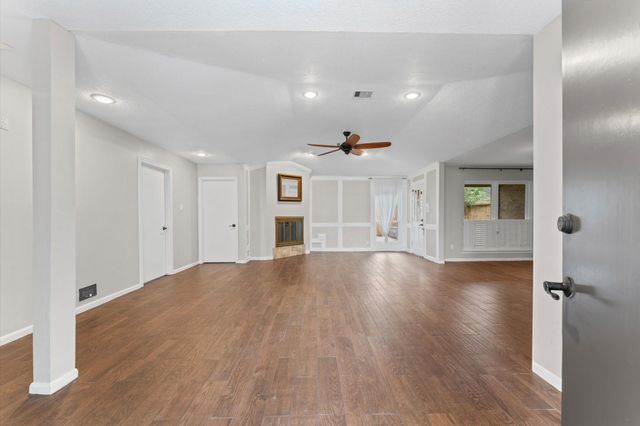 7731 Quail Meadow Drive, Houston, TX 77071