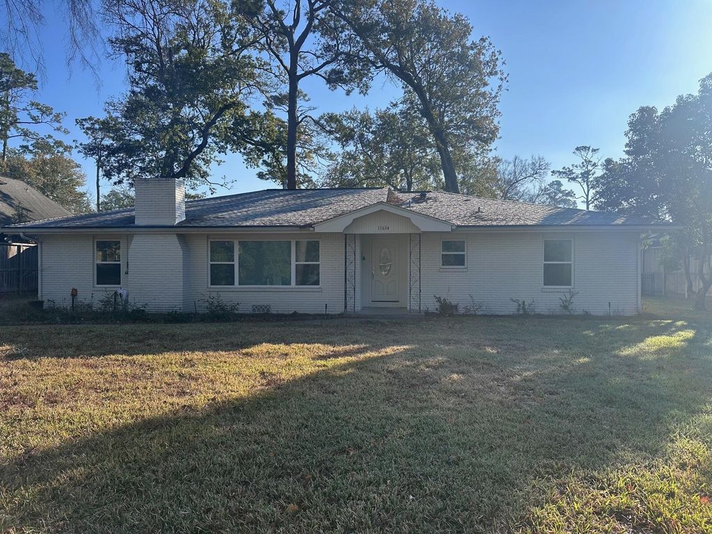 11634 Blalock Forest Street, Bunker Hill Village, TX 77024