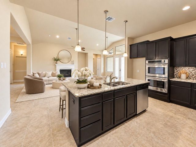 1218 Hidden Grove Lane, Rosenberg, TX 77471