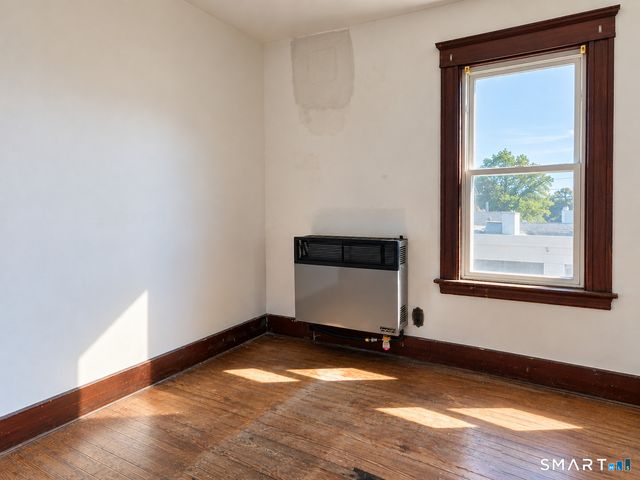 141 Division Street, Ansonia, CT 06401