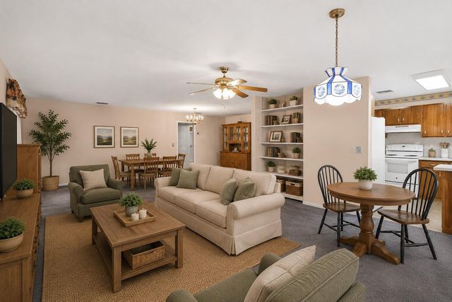 1214 W CROOKED LAKE PLACE, Eustis, FL 32726