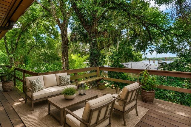 1214 W CROOKED LAKE PLACE, Eustis, FL 32726