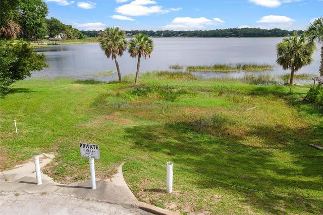 1214 W CROOKED LAKE PLACE, Eustis, FL 32726