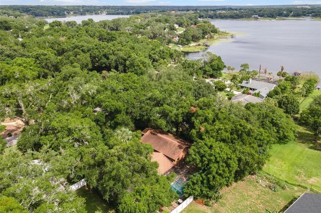 1214 W CROOKED LAKE PLACE, Eustis, FL 32726