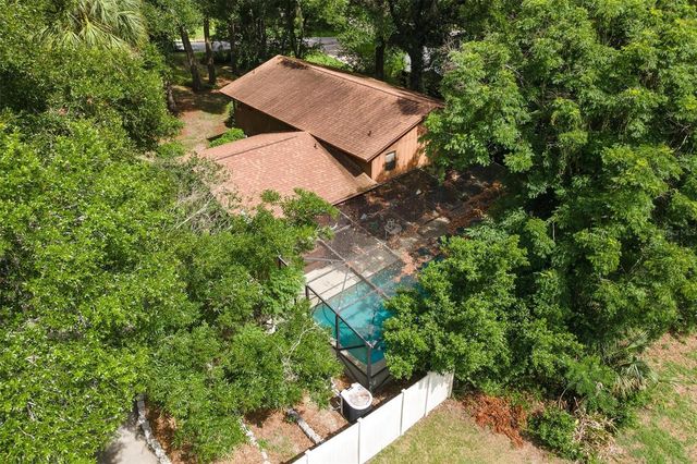 1214 W CROOKED LAKE PLACE, Eustis, FL 32726
