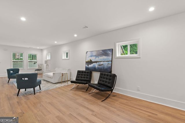 636 FRANCIS Place NW B, Atlanta, GA 30318