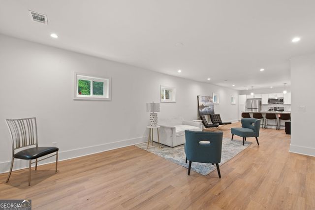 636 FRANCIS Place NW B, Atlanta, GA 30318
