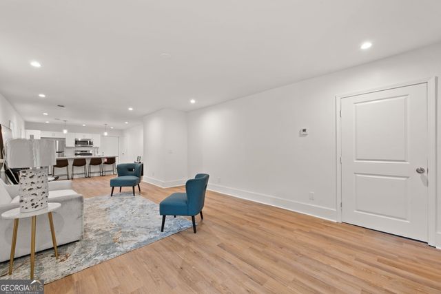 636 FRANCIS Place NW B, Atlanta, GA 30318