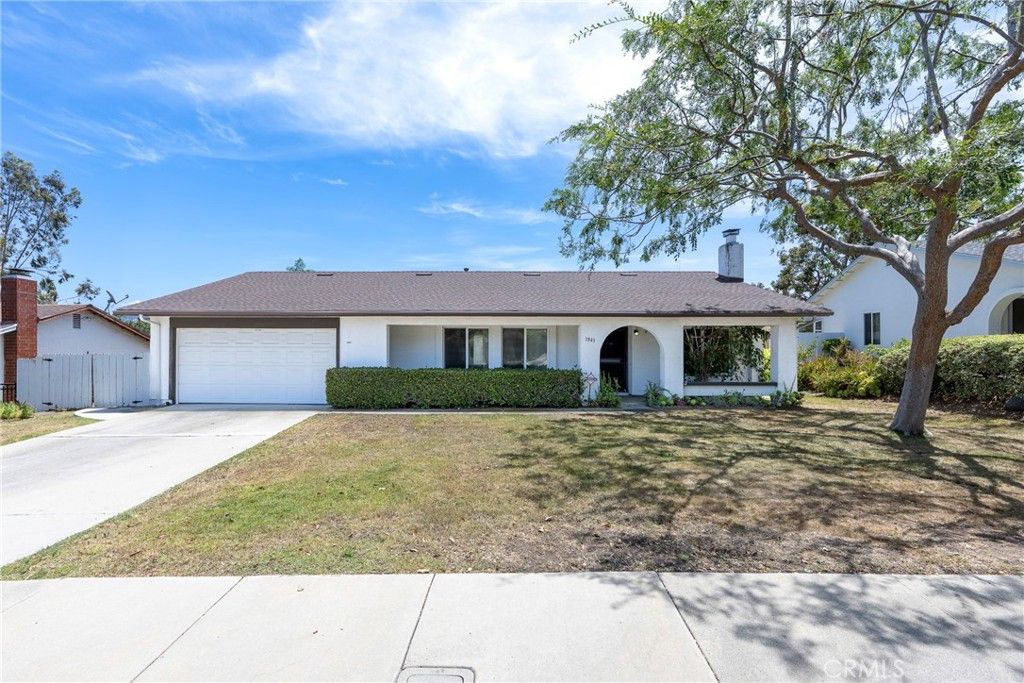 Image 1 of property listing at 1843 Donalor, Escondido, CA 92027