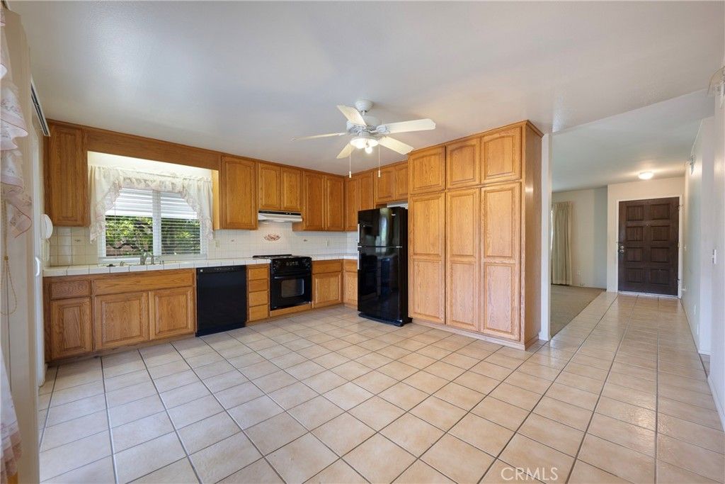 Image 16 of property listing at 1843 Donalor, Escondido, CA 92027
