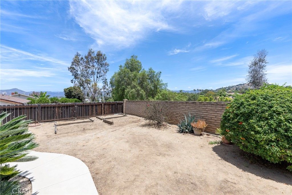 Image 50 of property listing at 1843 Donalor, Escondido, CA 92027